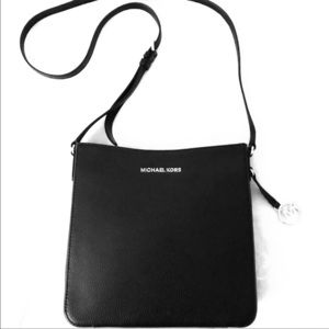 Michael Kors Messenger Crossbody bag.